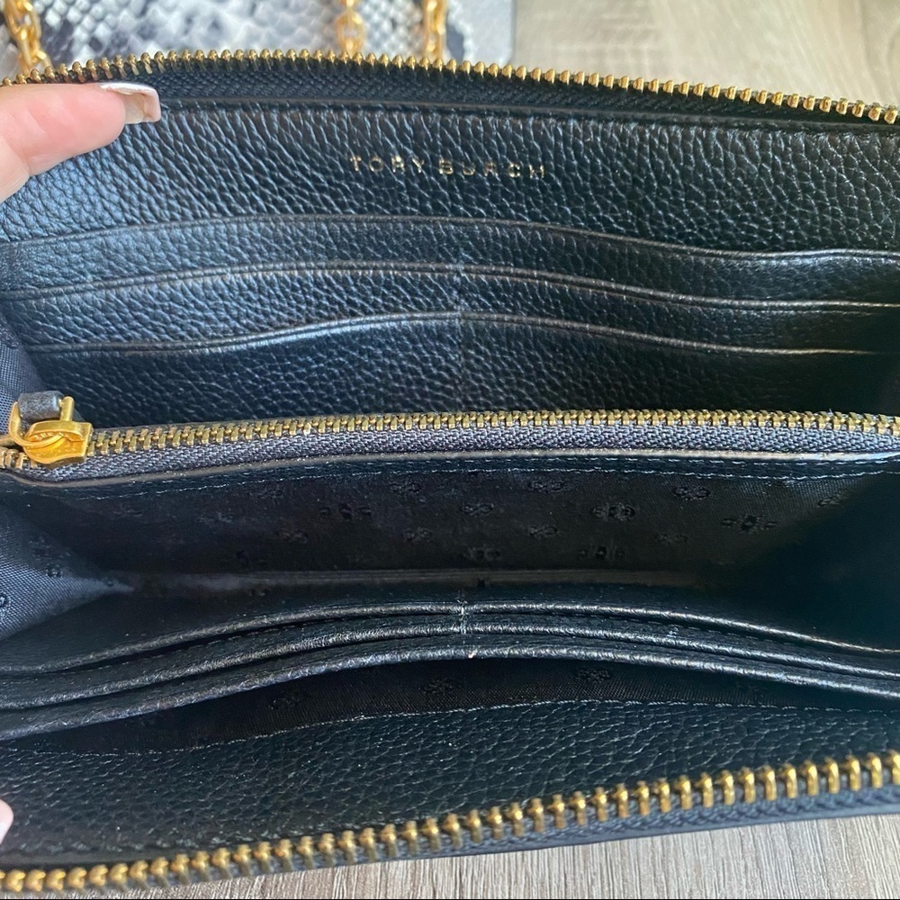 Tory burch snake print zippy‎ wallet - Picture 3 of 4